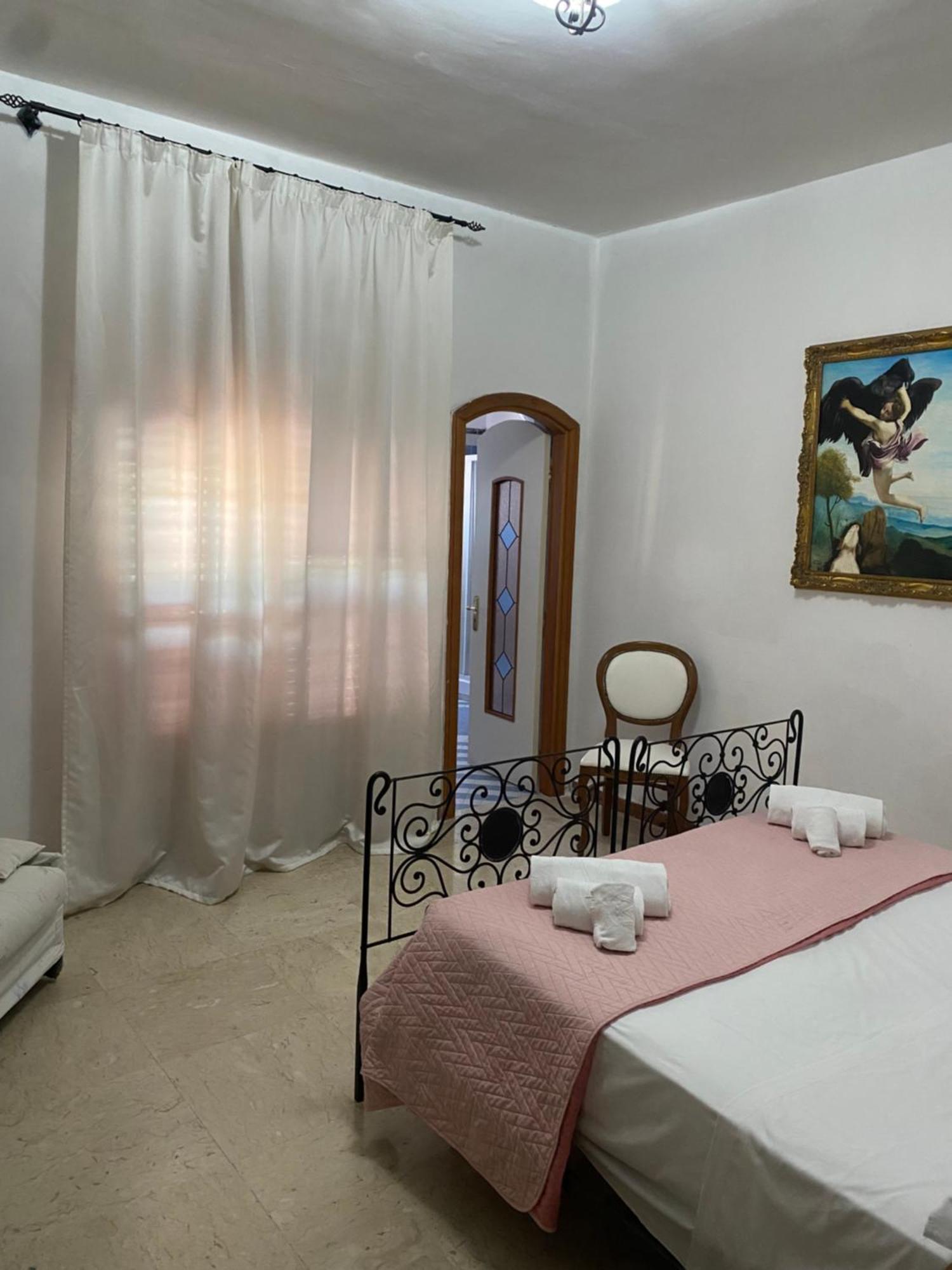 B&B H Pompeii Ruins Экстерьер фото